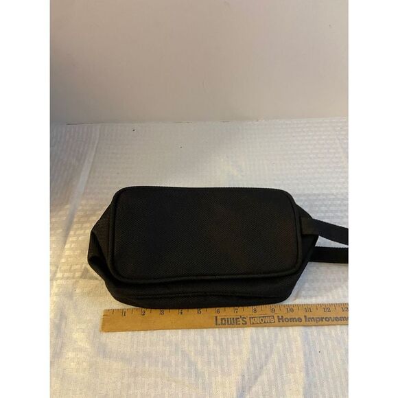 London fog Mens travel bag 11x6” - Picture 2 of 4